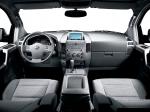 Nissan Pathfinder Armada SE 2004 года